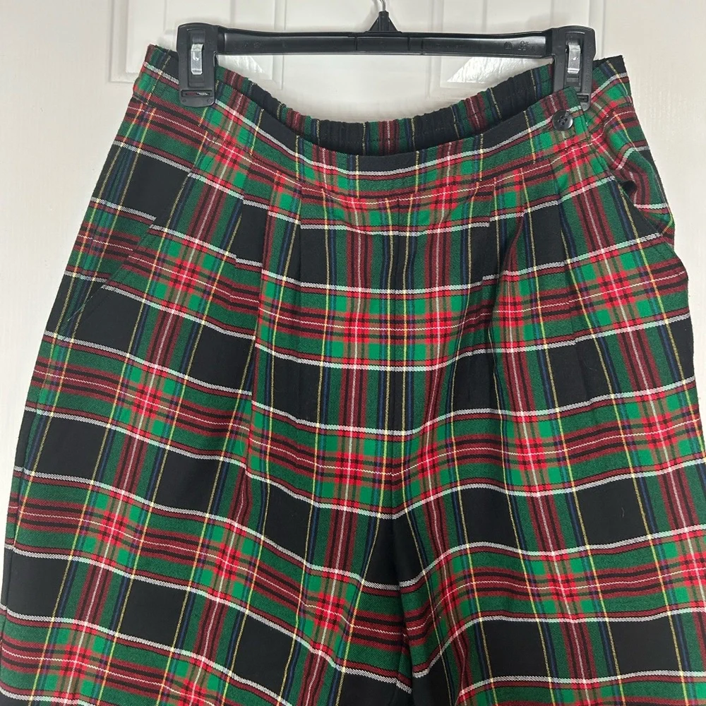 Vintage‎ 90s Red green and black plaid Stirrup Pants Karen Scott sz 12